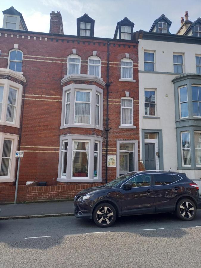 Hotel The Europa Whitby Esterno foto