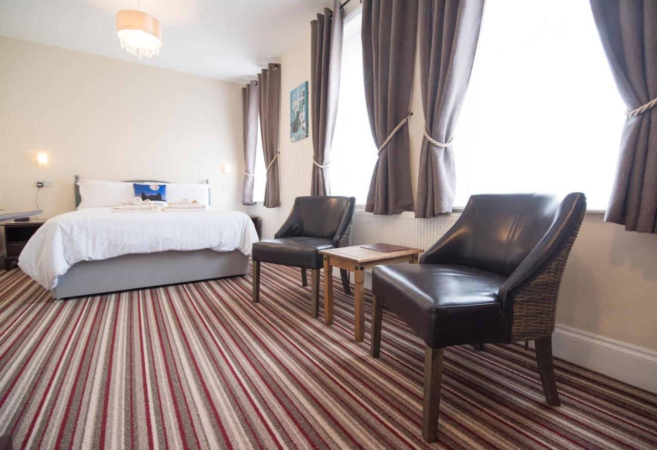 Hotel The Europa Whitby Esterno foto