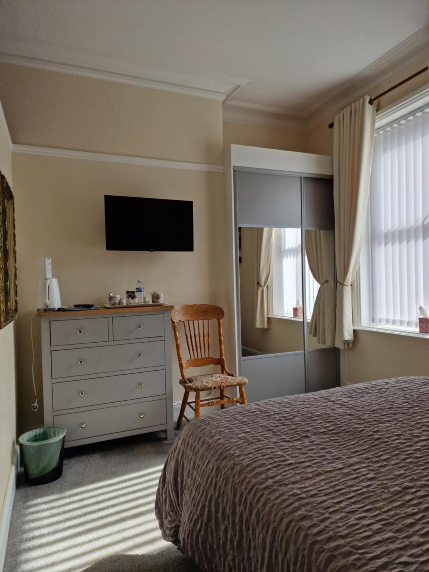 Hotel The Europa Whitby Esterno foto